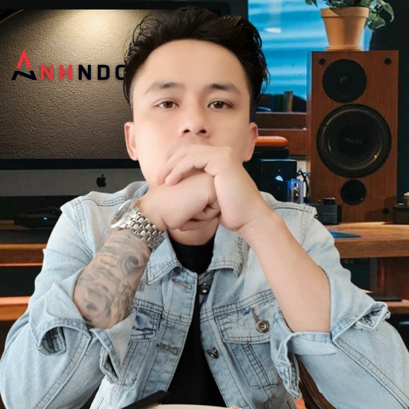 Blogger Tuệ Nhật Anh